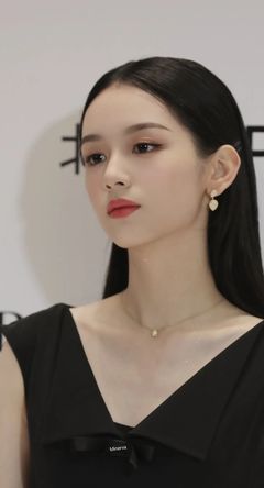2025全年澳门与香港正版精准免费资料,全面释义、专家解析解释与落实与警惕虚假宣传 解析与释义_: 黑暗中的光明，难道不值得被发现？